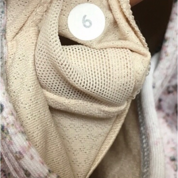 🆕🔥LULU LEMON ATHLETICA SUPER CUTE THIN STRAP MARBLE COLORED RAZERBACK TANK!! - Picture 5 of 5